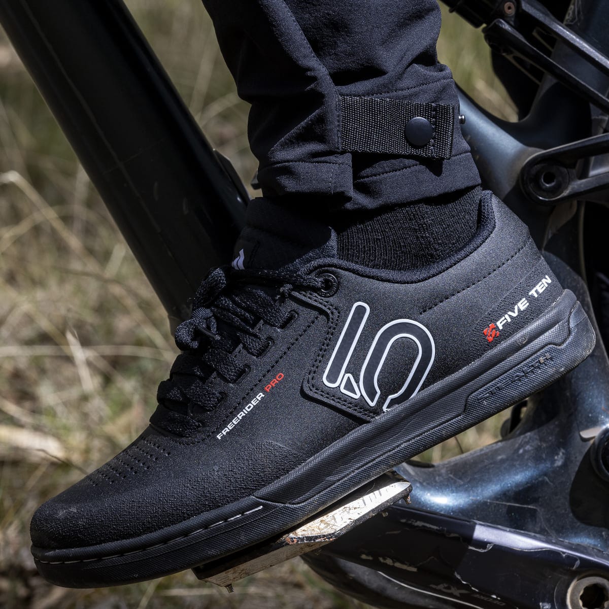 ADIDAS FIVE TEN FREERIDER PRO Buty MTB czarny/biały - Image 10