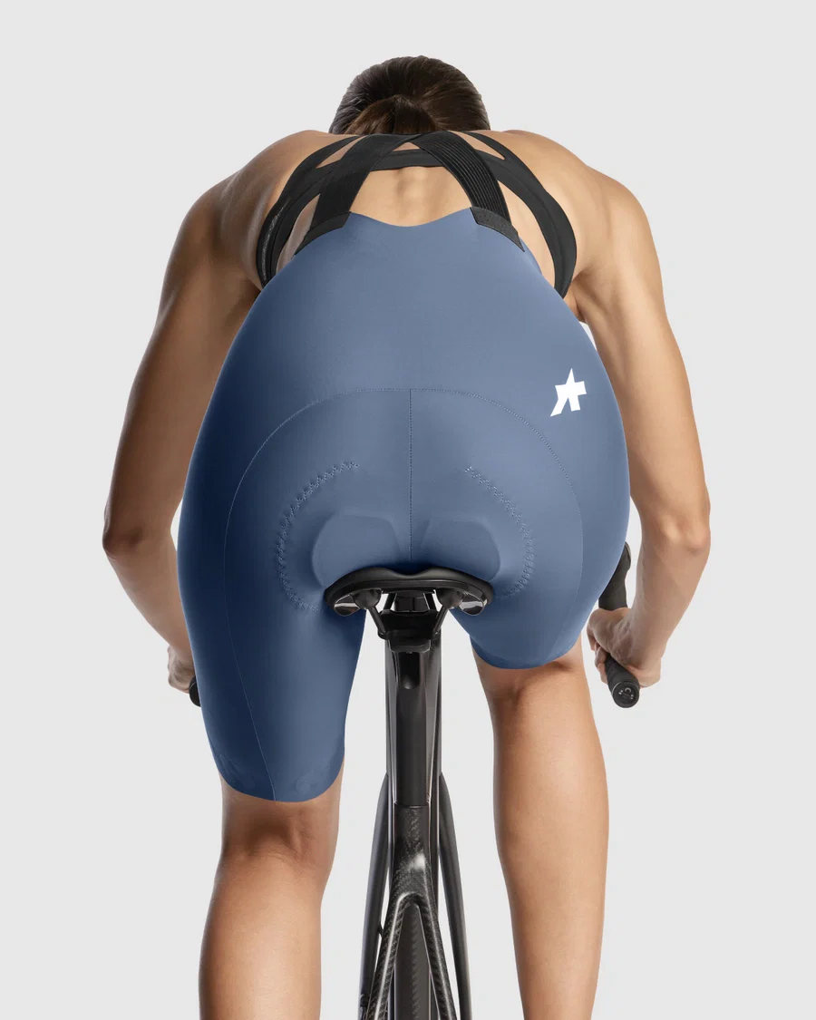 ASSOS DYORA R S11 damskie niebieskie spodenki na szelkach - Image 6