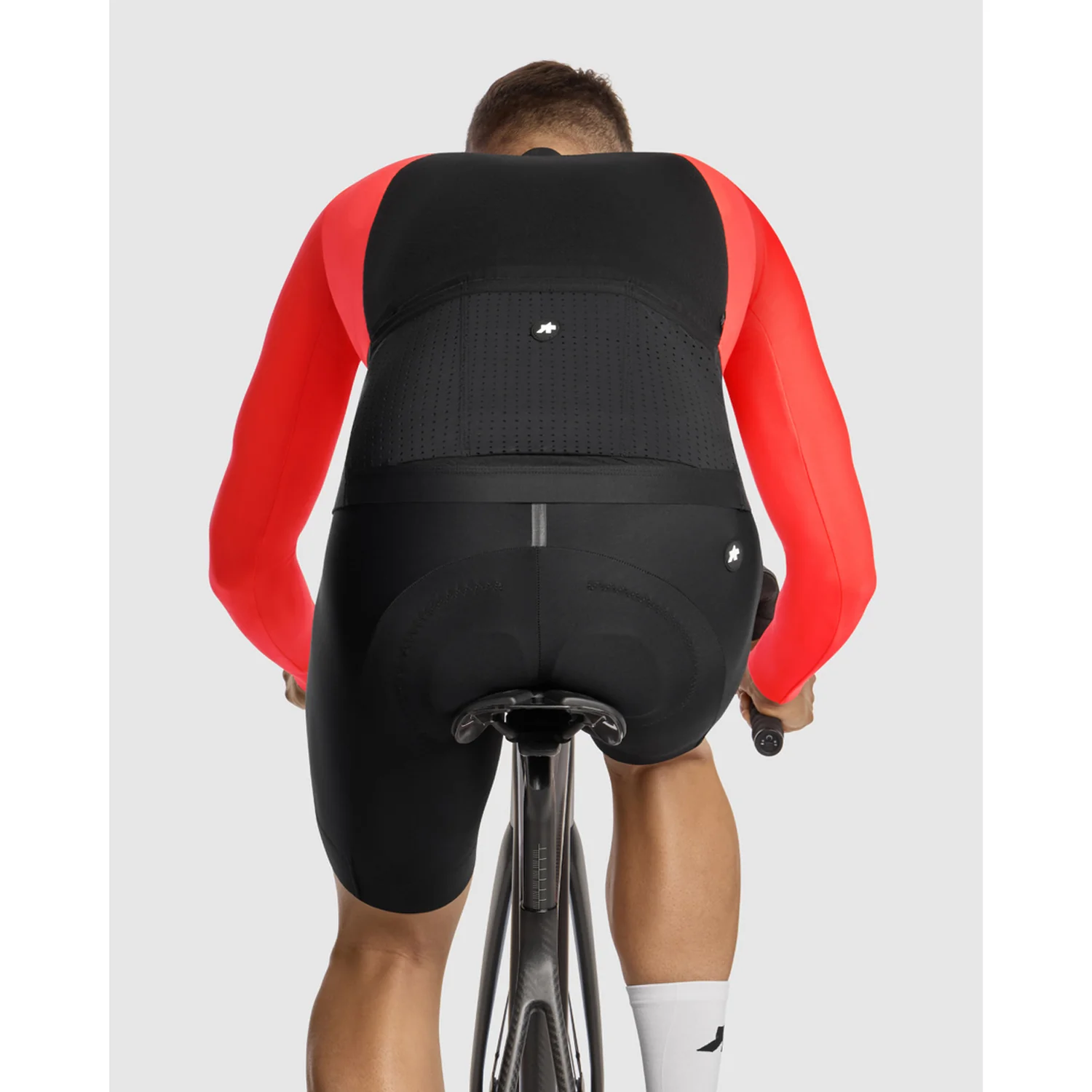 ASSOS EQUIPE R SPRING FALL S11 Kurtka bez rękawów LollyRed - Image 5