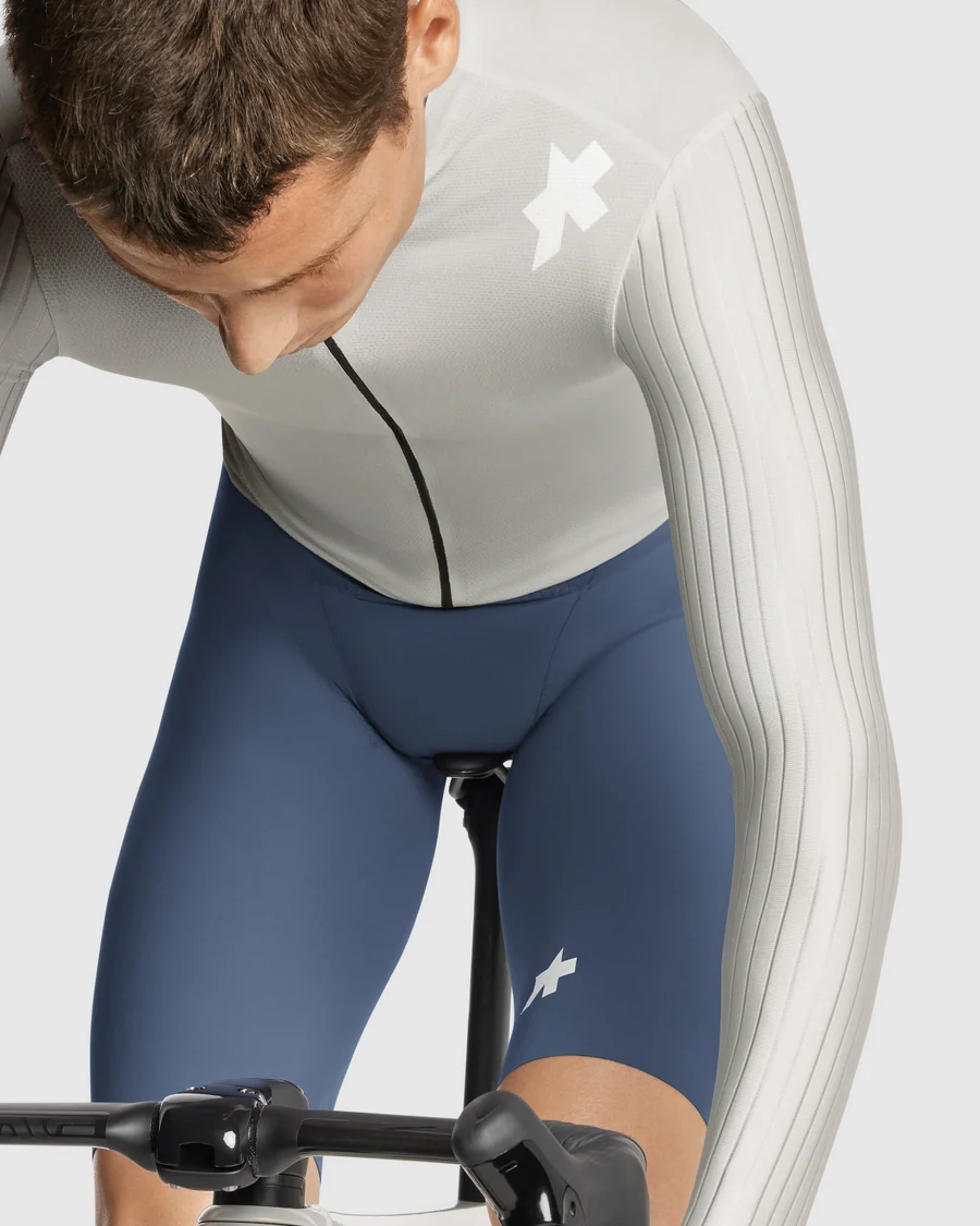 ASSOS EQUIPE RS S11 Jersey z długim rękawem Almond Milk - Image 4