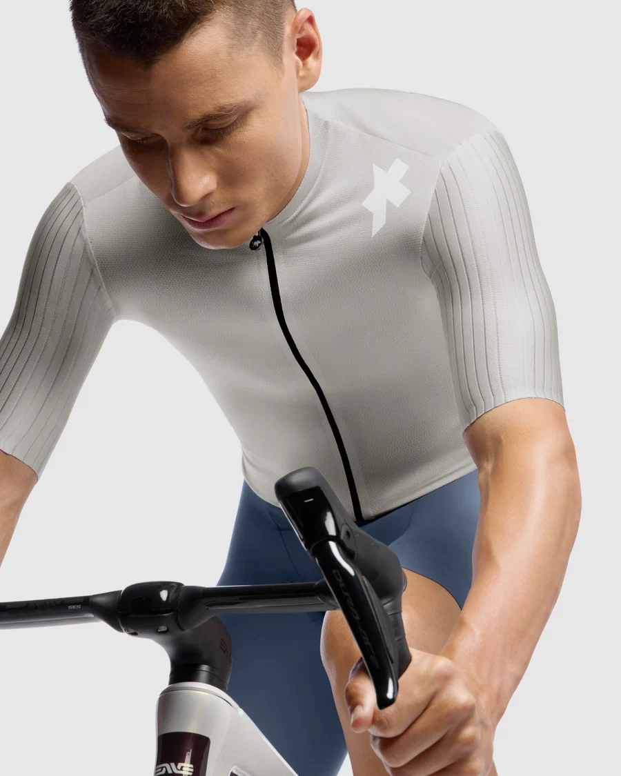 ASSOS EQUIPE RS S11 Jersey z krótkim rękawem Almond Milk - Image 2