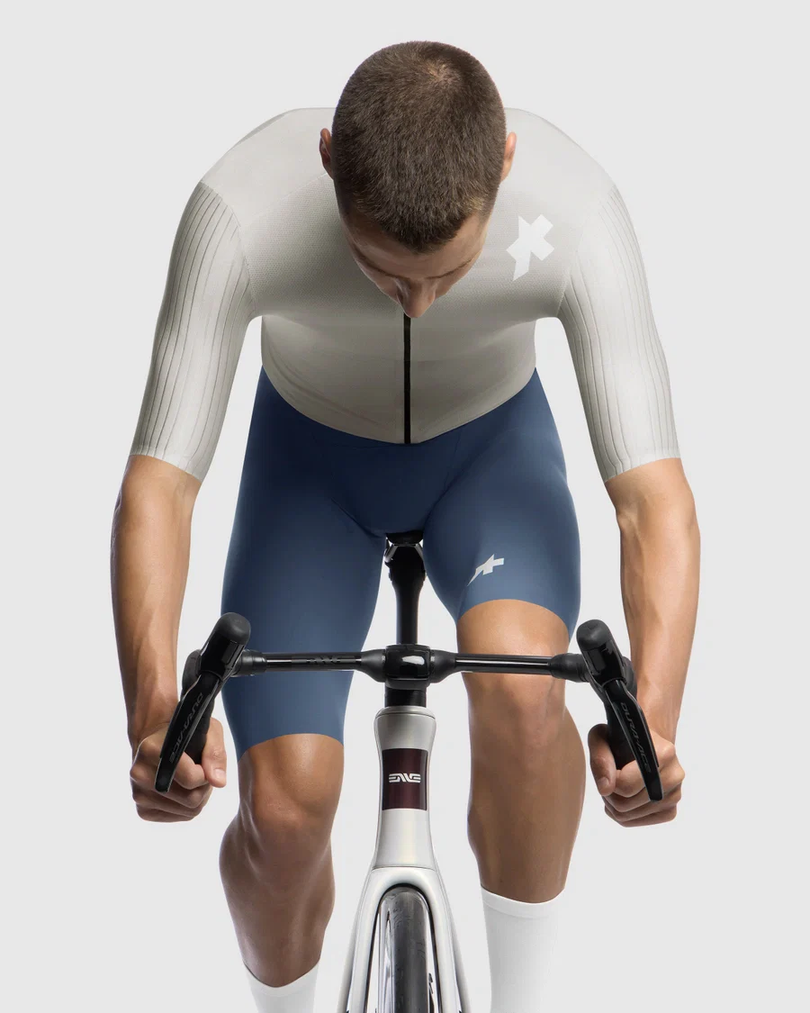 ASSOS EQUIPE RS S11 Jersey z krótkim rękawem Almond Milk - Image 5
