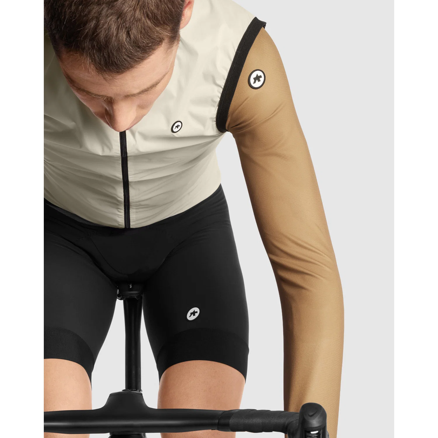 ASSOS MILLE GT WIND C2 Moon Sand Kurtka bez rękawów - Image 5