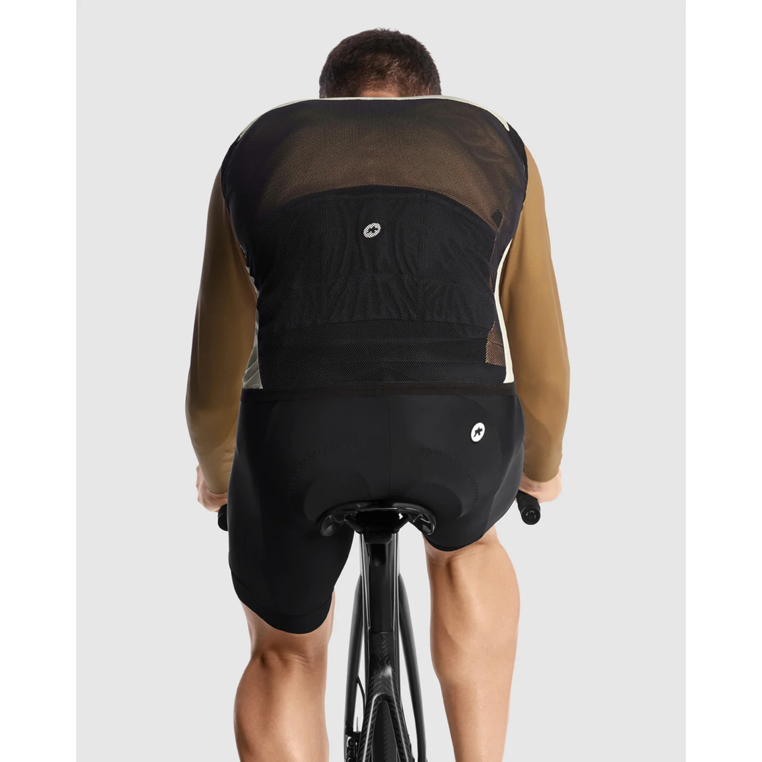 ASSOS MILLE GT WIND C2 Moon Sand Kurtka bez rękawów - Image 8