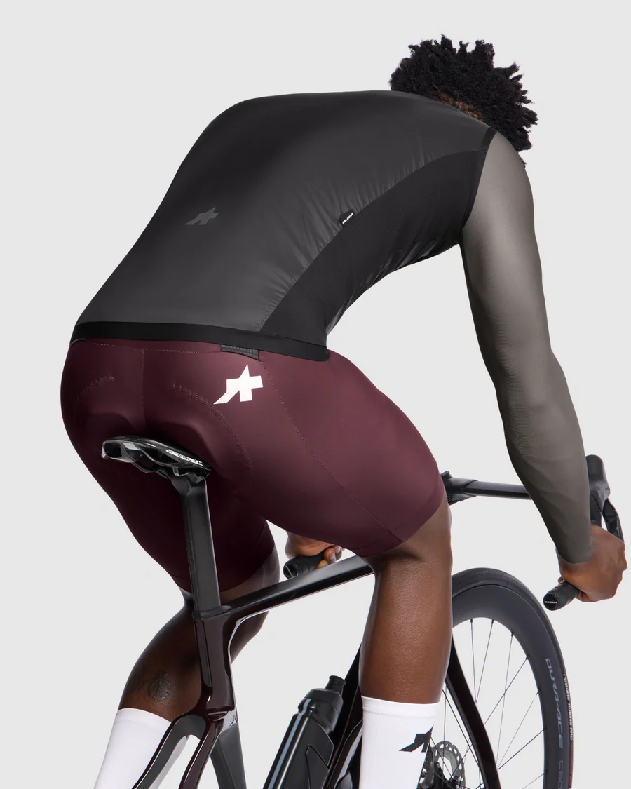 ASSOS MILLE GT WIND S11 Kurtka bez rękawów czarny - Image 6