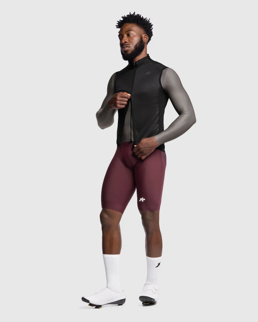 ASSOS MILLE GT WIND S11 Kurtka bez rękawów czarny - Image 7