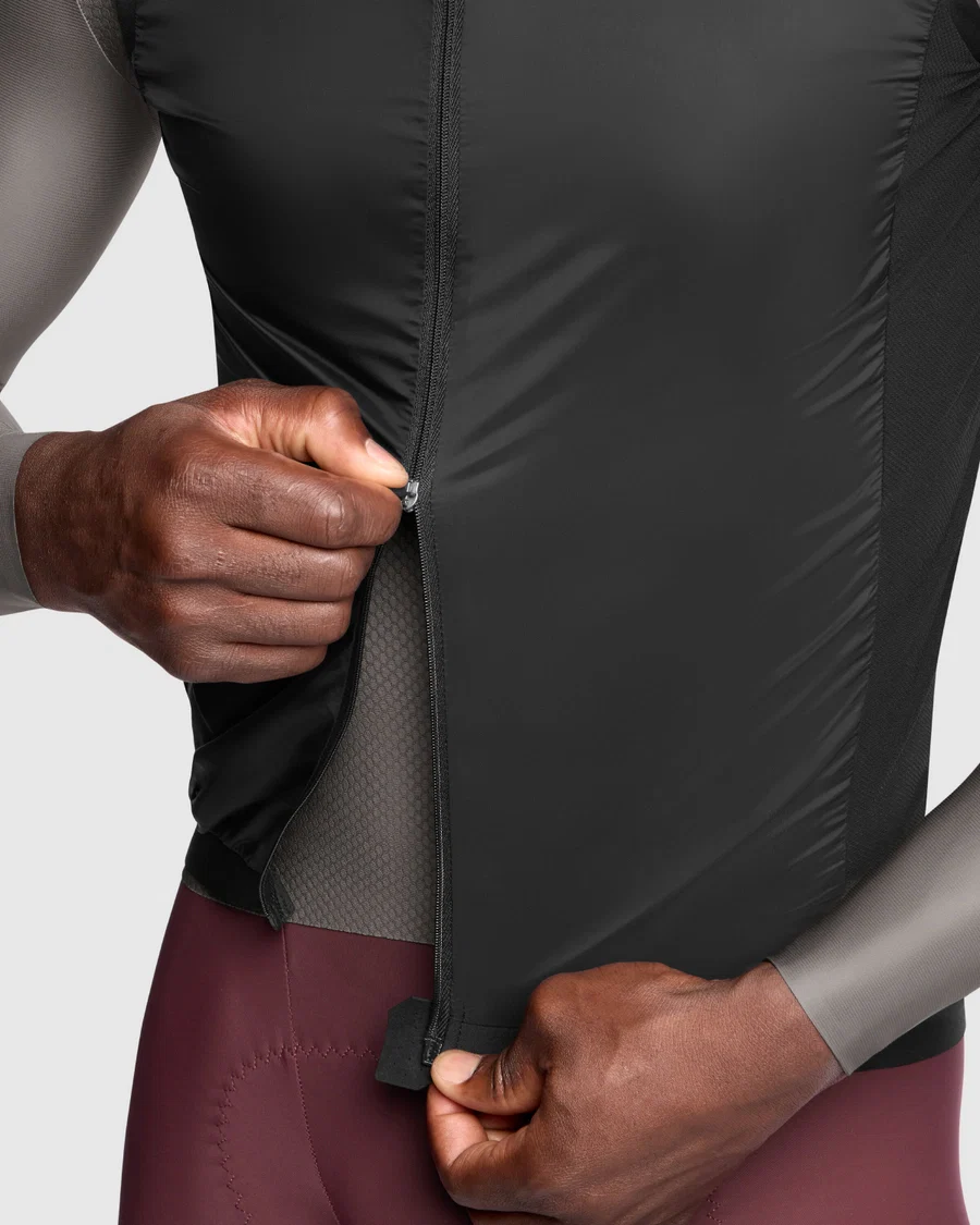ASSOS MILLE GT WIND S11 Kurtka bez rękawów czarny - Image 8