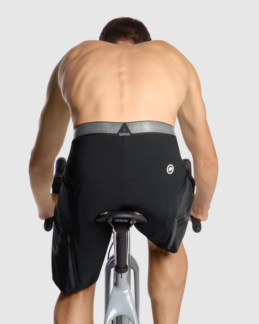 ASSOS TACTICA CARGO Spodenki T3 Czarny - Image 6