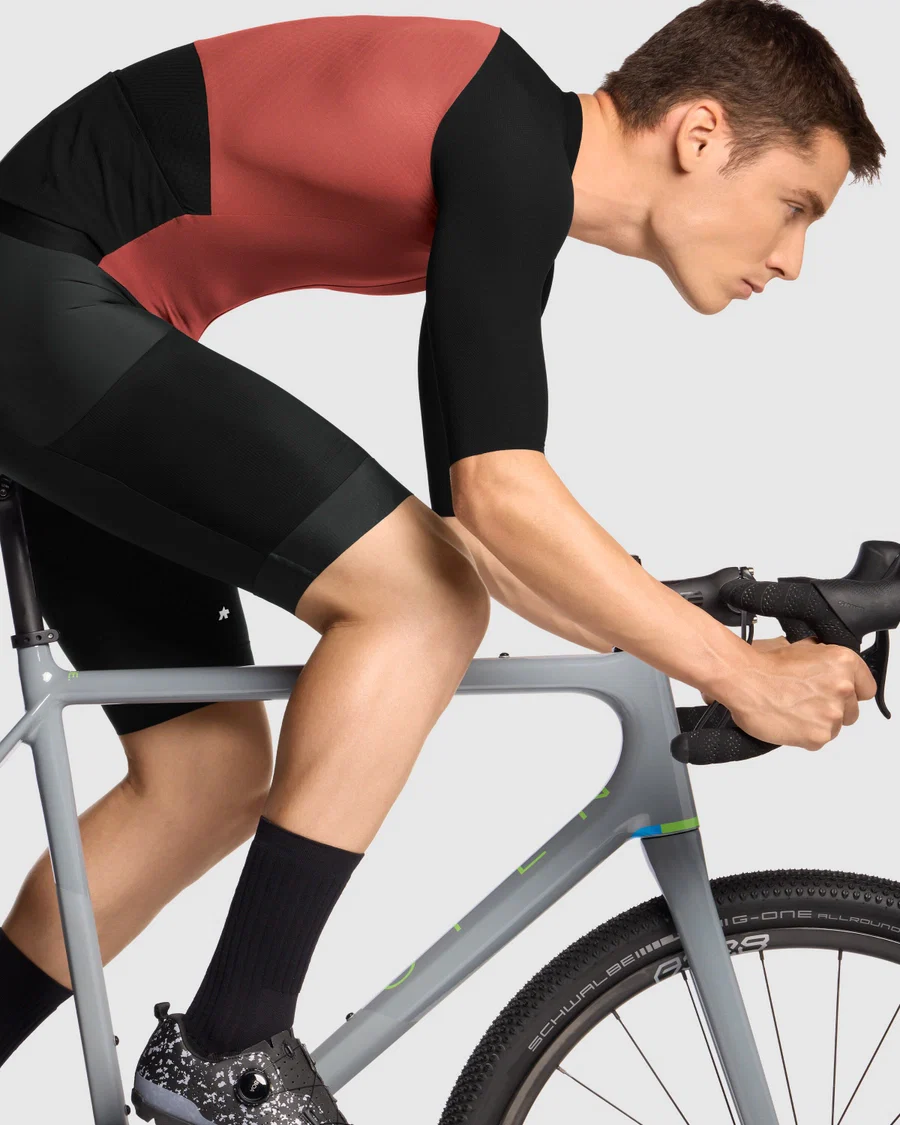 ASSOS TACTICA T5 Jersey z krótkim rękawem brązowy - Image 9