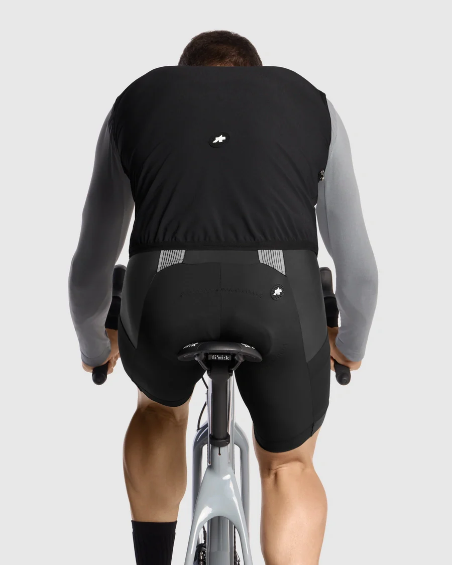 ASSOS TACTICA T5 Kurtka bez rękawów czarny - Image 6