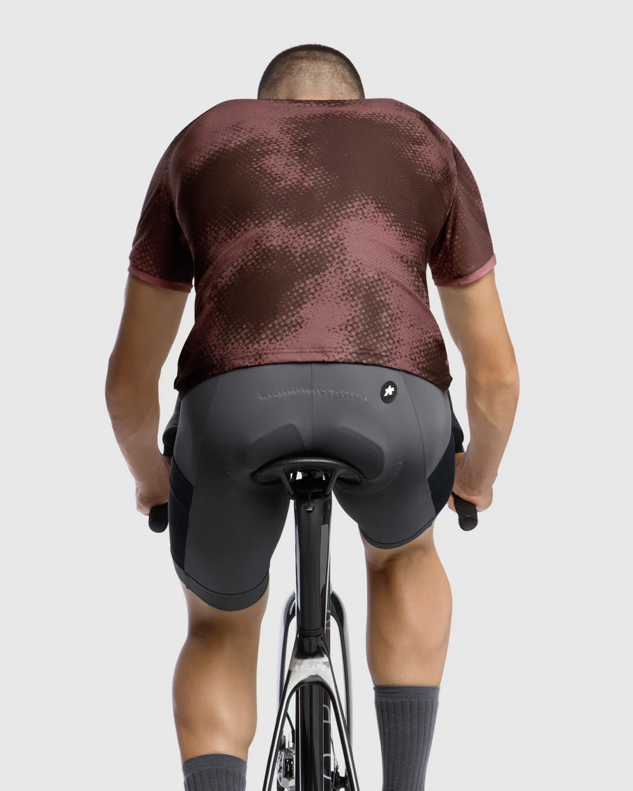 ASSOS TACTICA T5 MUD FLAGE koszulka z krótkim rękawem brązowa - Image 6