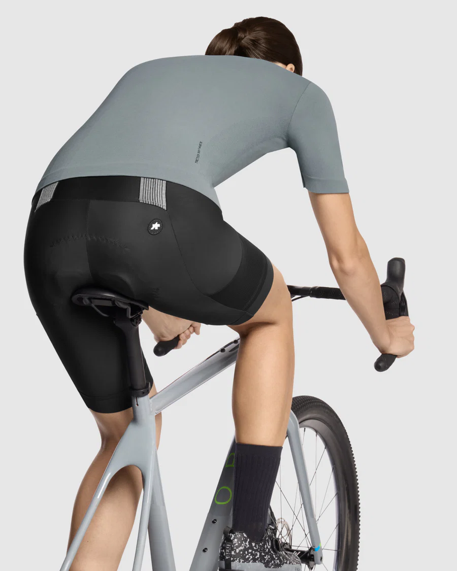 ASSOS TACTICA TECH T5 Koszulka damska z krótkim rękawem szara - Image 7