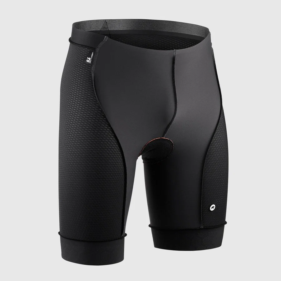 ASSOS TACTICA URBAN T5 Spodenki czarny - Image 4