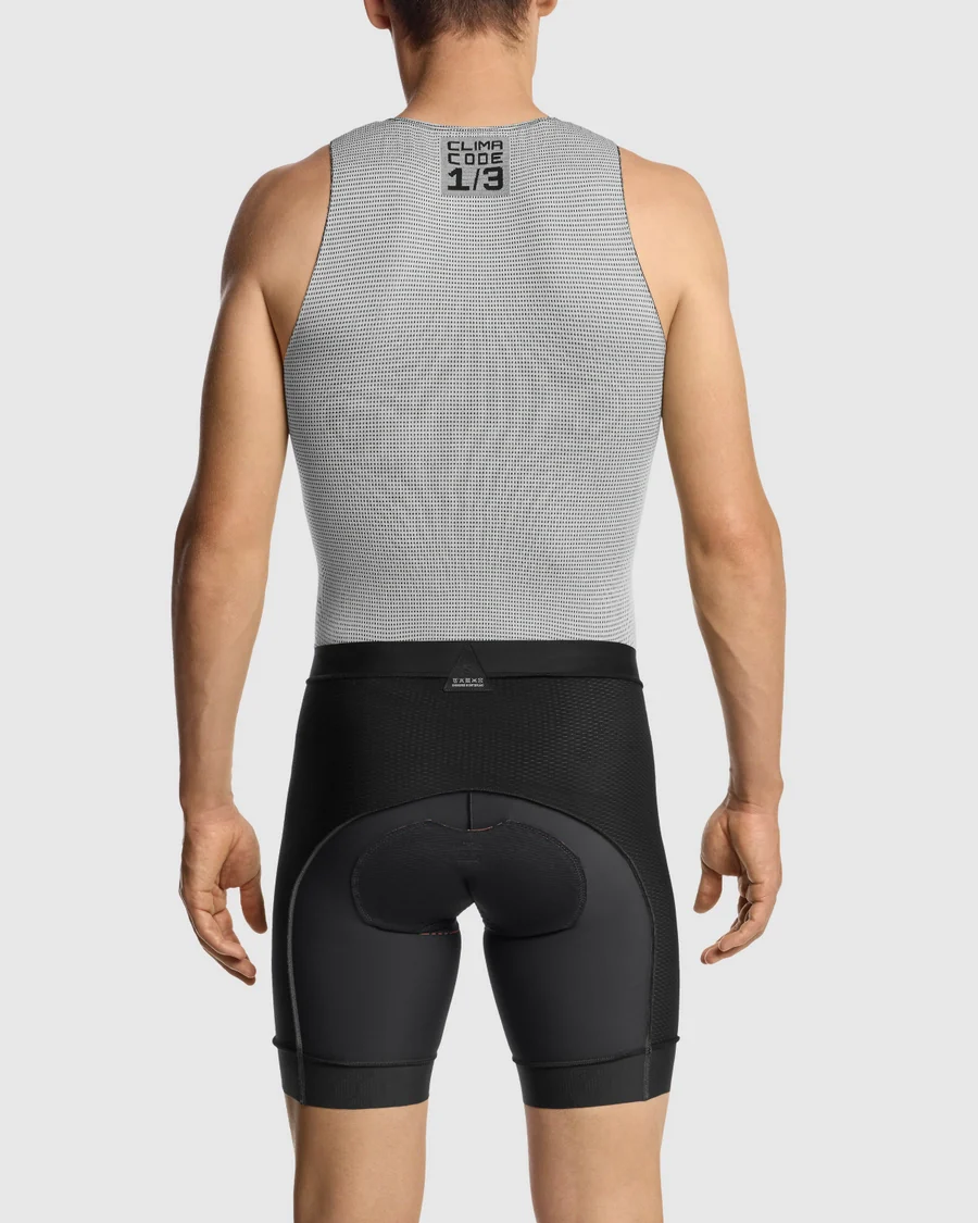 ASSOS TACTICA URBAN T5 Spodenki czarny - Image 5