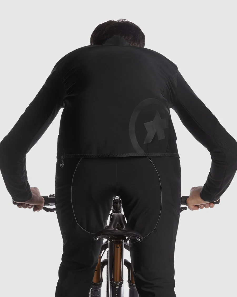 ASSOS TRAIL WINTER Jacket Black - Image 7
