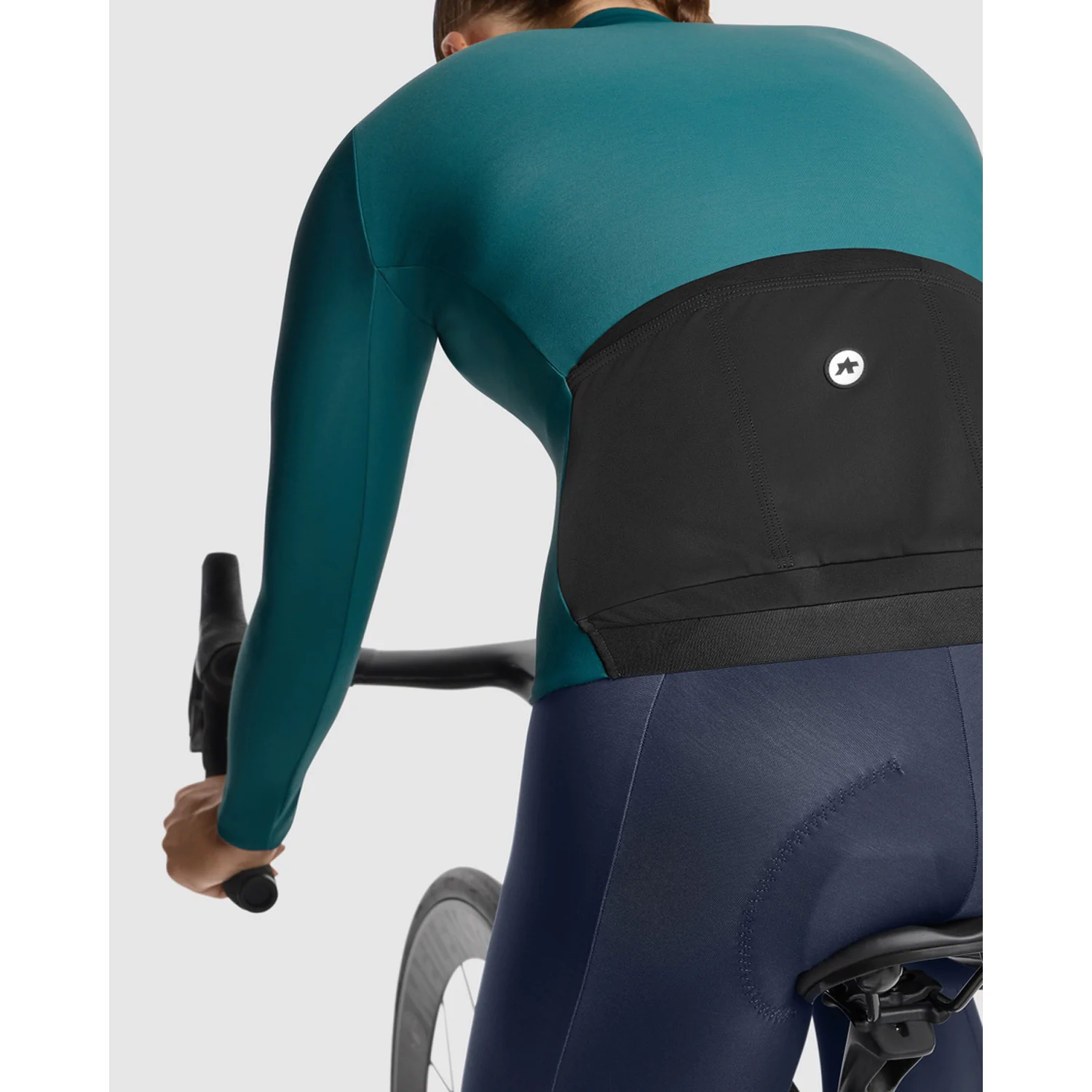 ASSOS UMA GT SPRING FALL C2 Koszulka z długim rękawem dla kobiet Foundation Green Jersey - Image 9