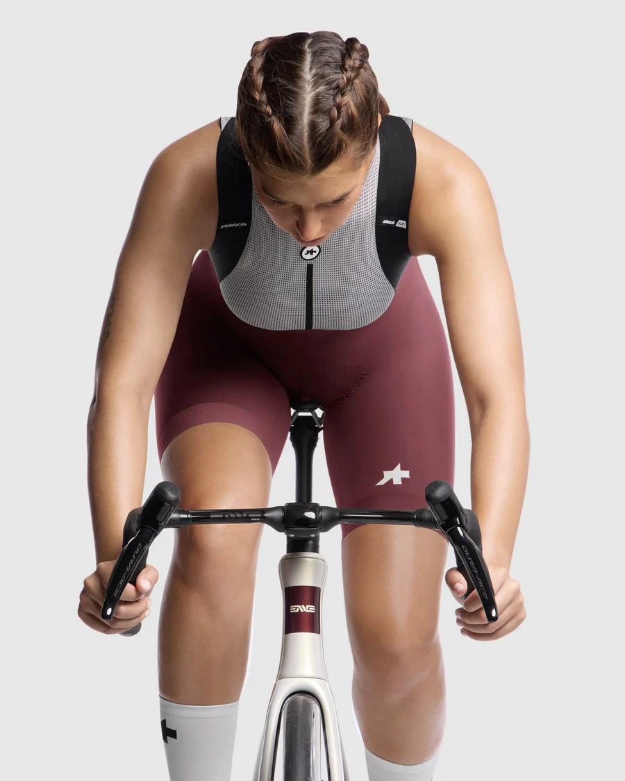 ASSOS UMA GT S11 damska koszulka na szelkach w kolorze bordowo-czerwonym - Image 8