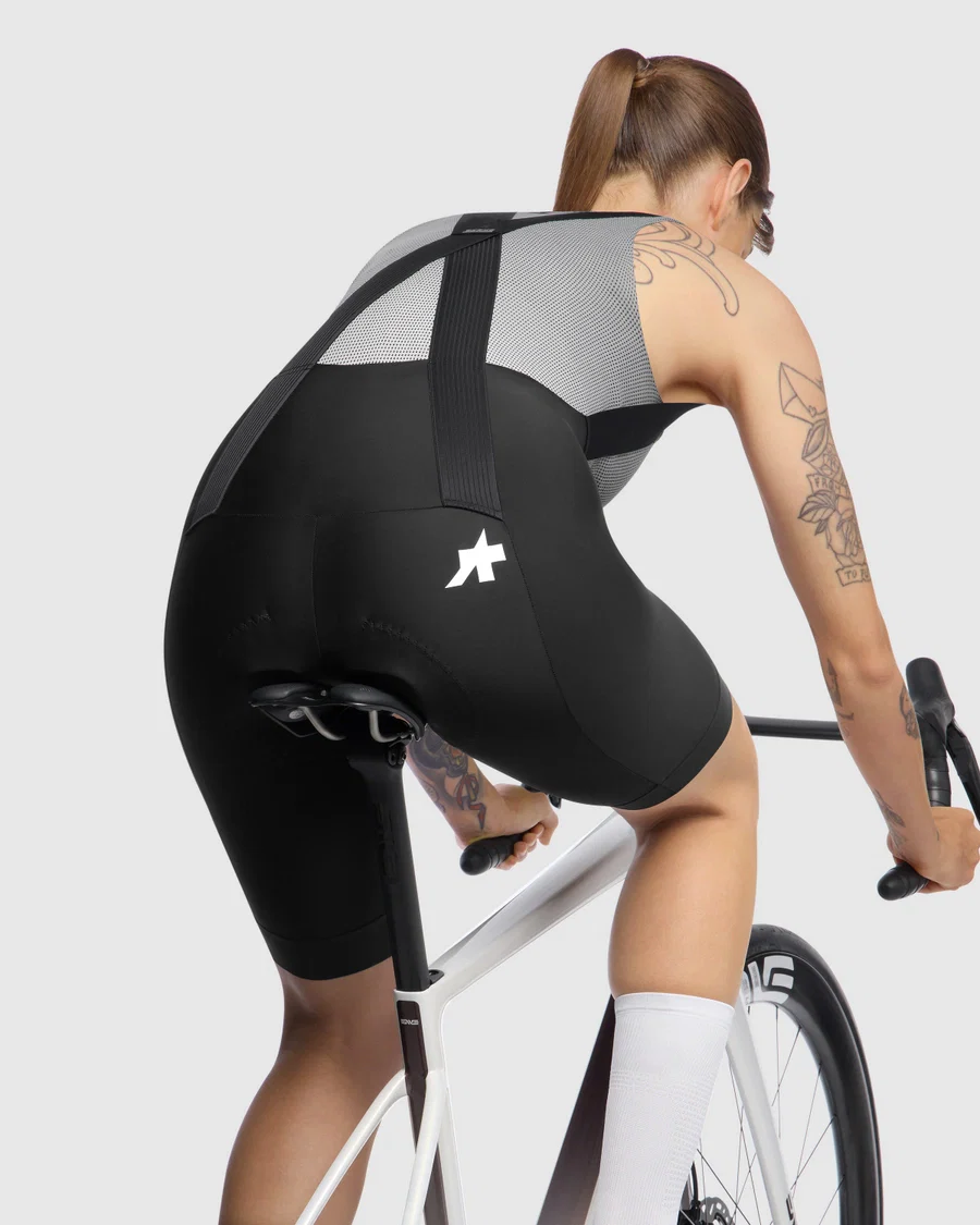 ASSOS UMA GT S11 damskie szorty kąpielowe czarny - Image 6