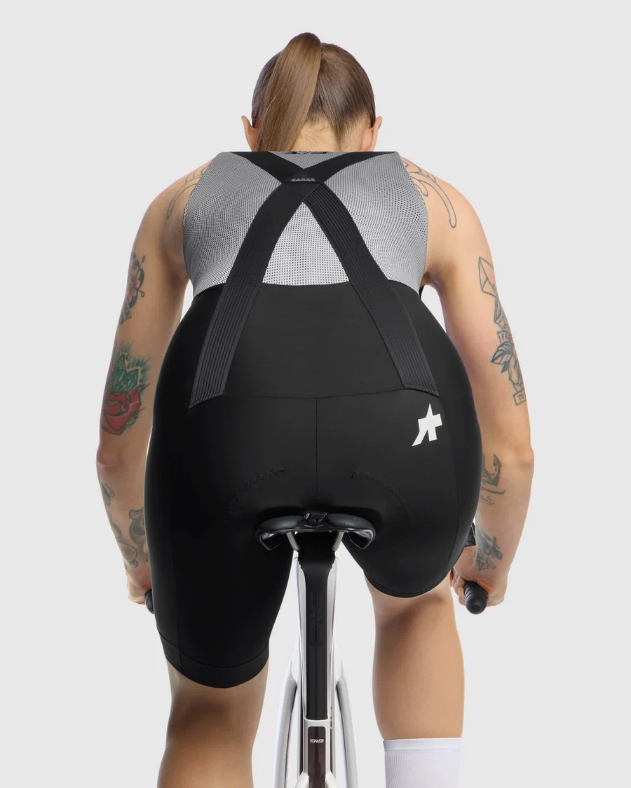 ASSOS UMA GT S11 damskie szorty kąpielowe czarny - Image 7
