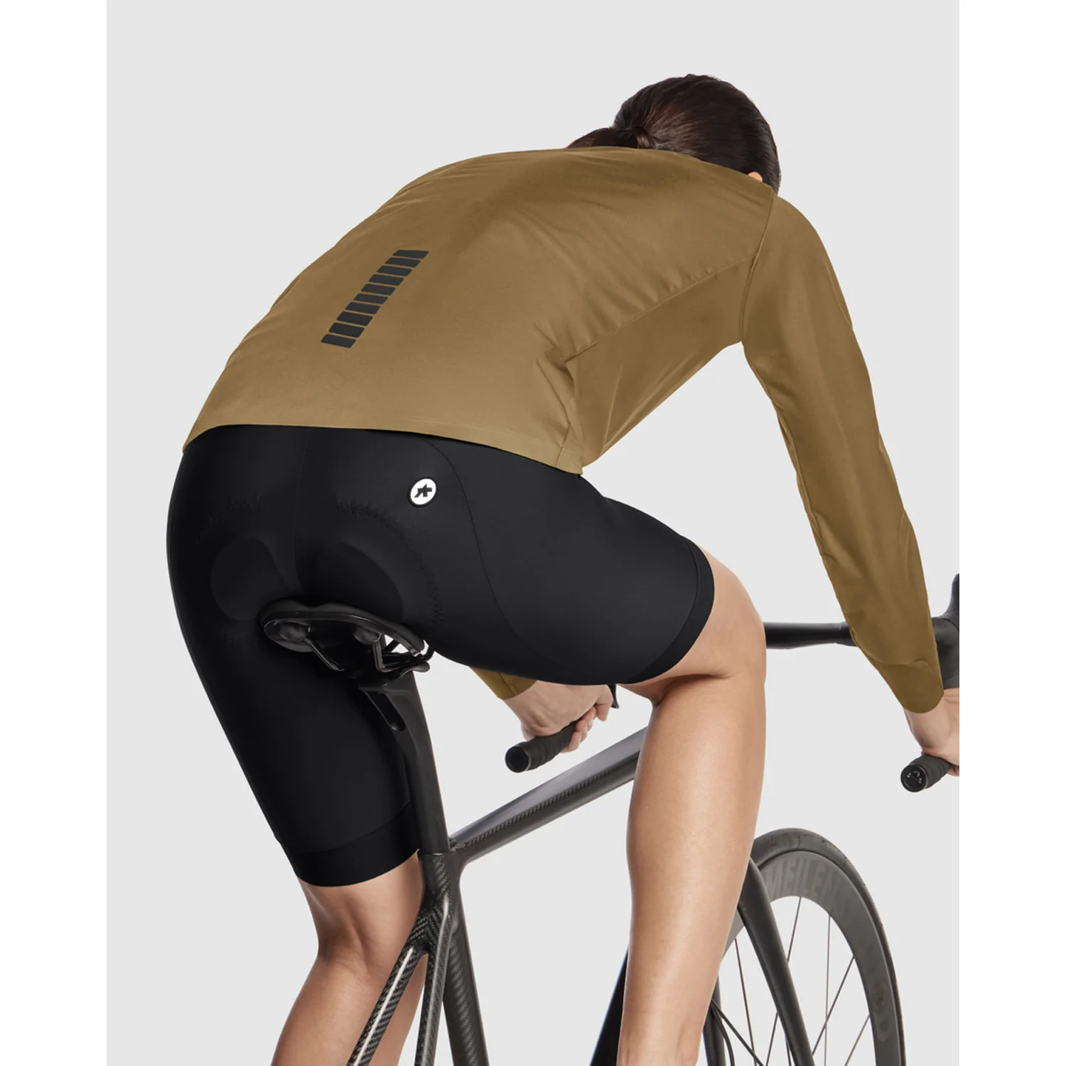 ASSOS UMA GT SHELL S11 Kurtka damska brązowo-popielata - Image 8