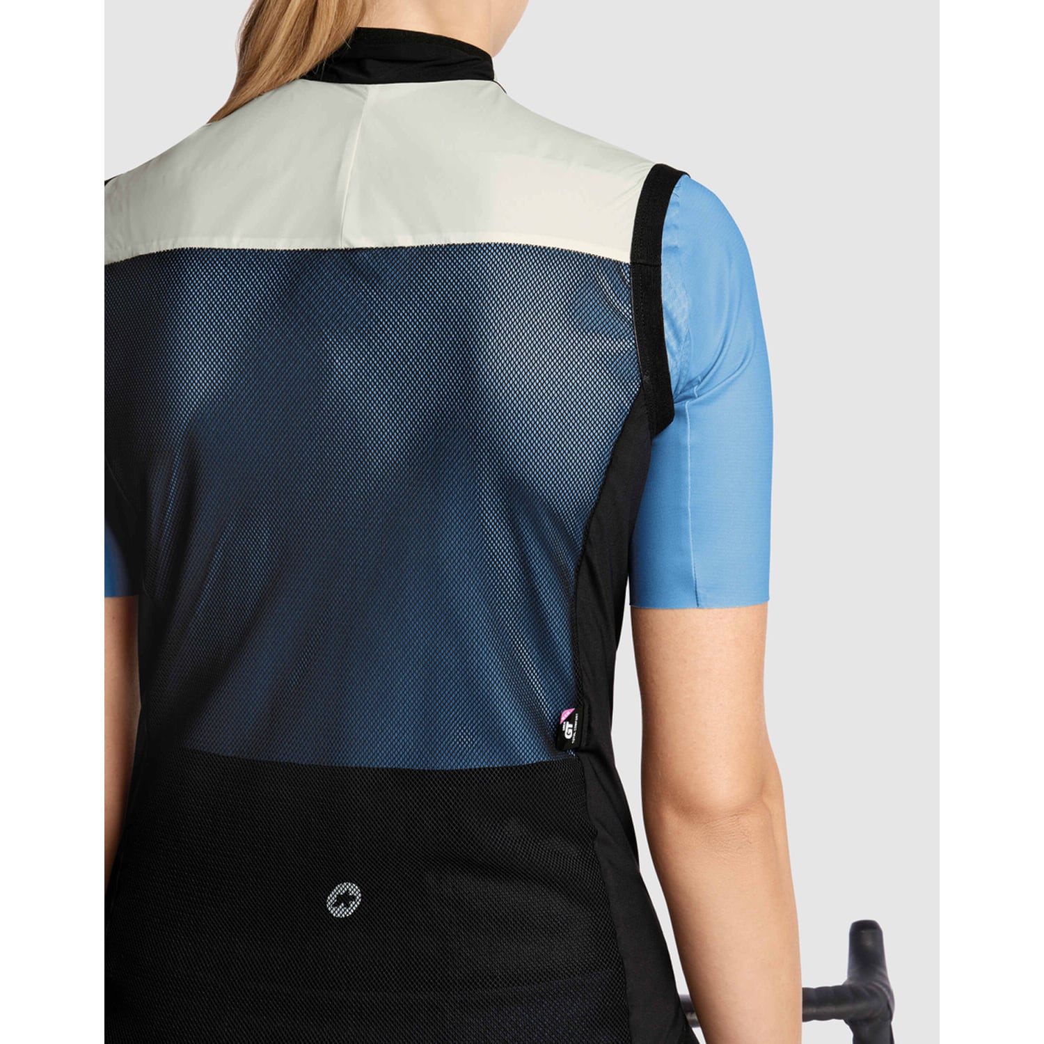 ASSOS UMA GT WIND C2 Damska beżowa kurtka bez rękawów - Image 9