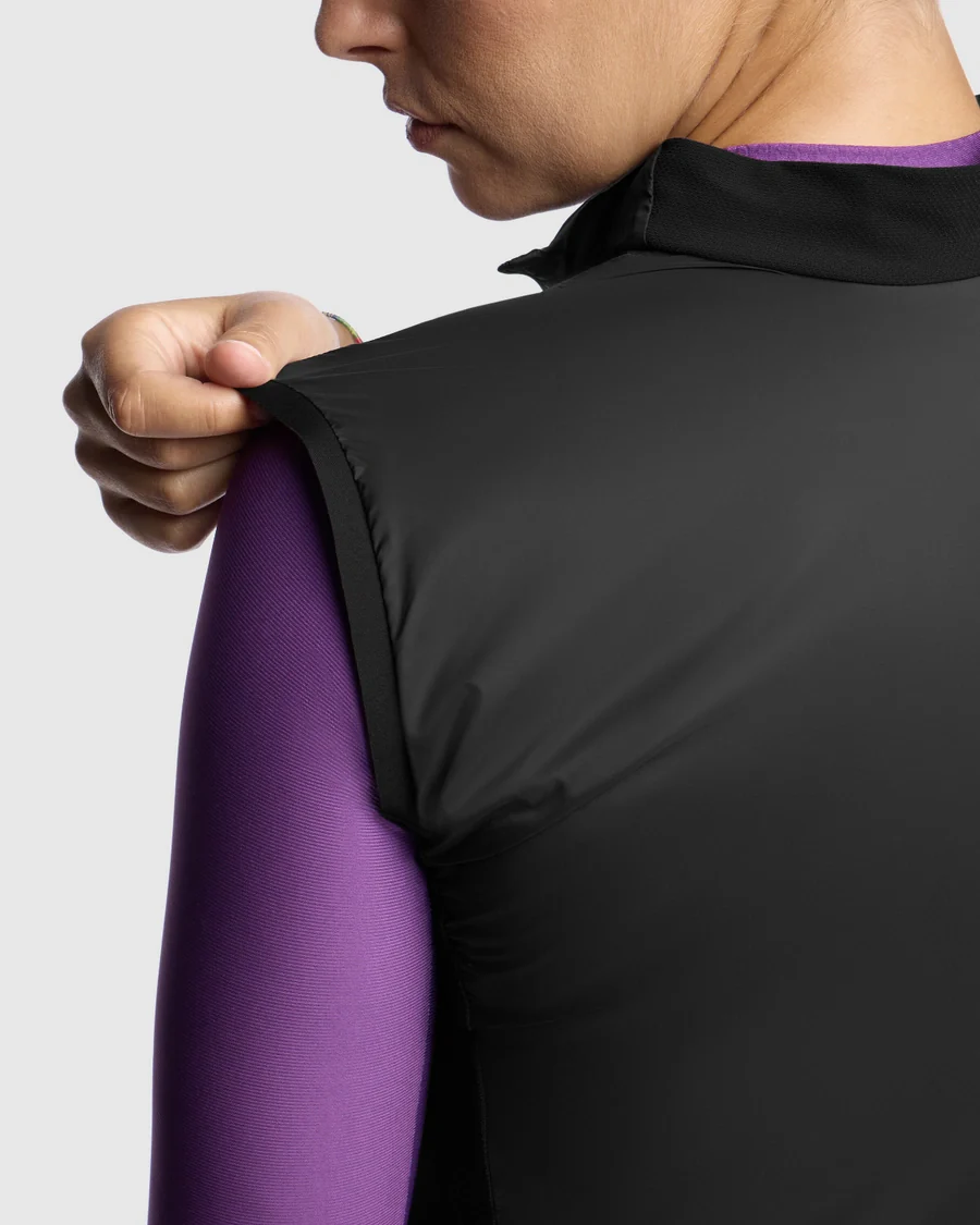 ASSOS UMA GT WIND S11 damska kurtka bez rękawów czarna - Image 2