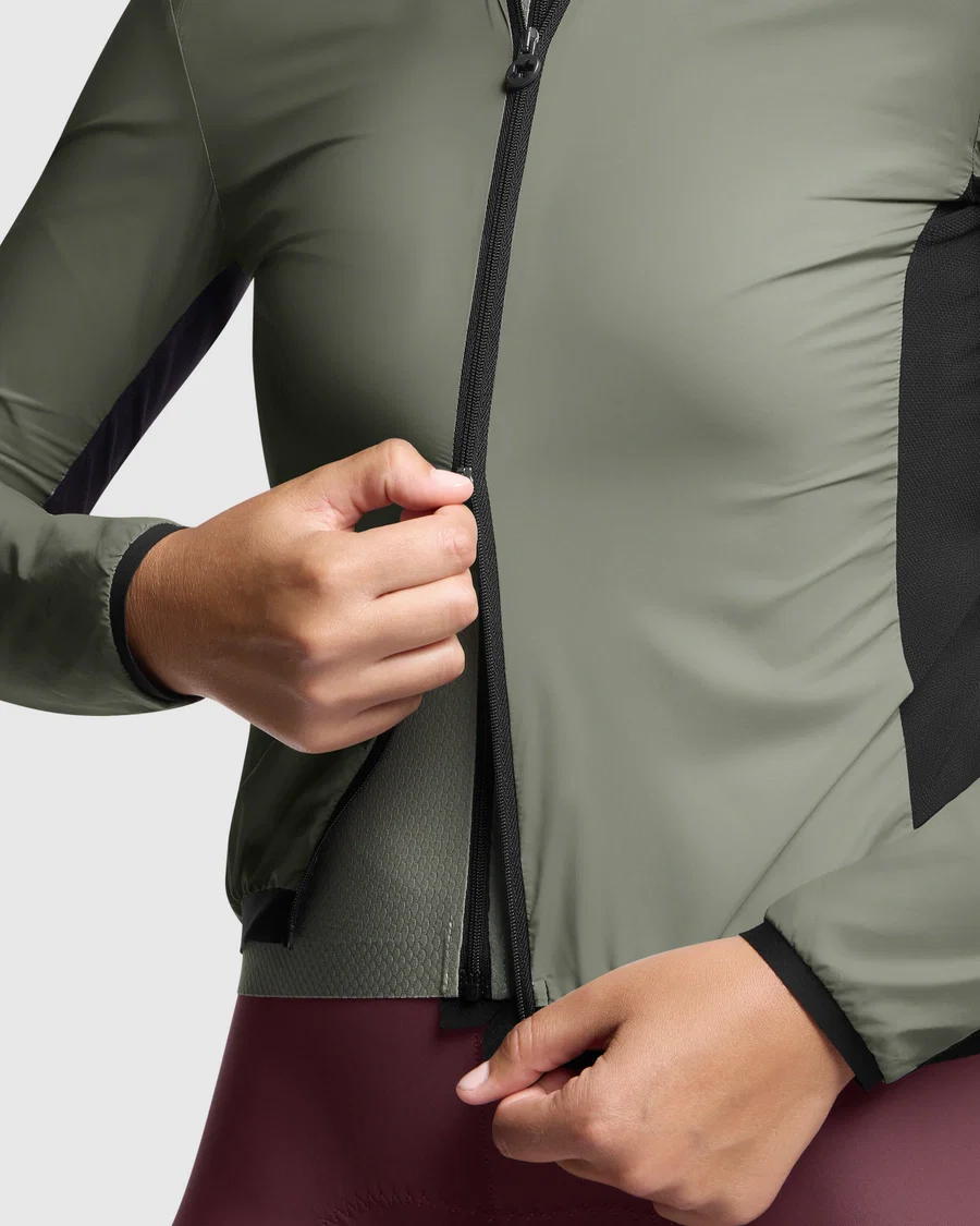 ASSOS UMA GT WIND S11 Kurtka damska zielona - Image 8