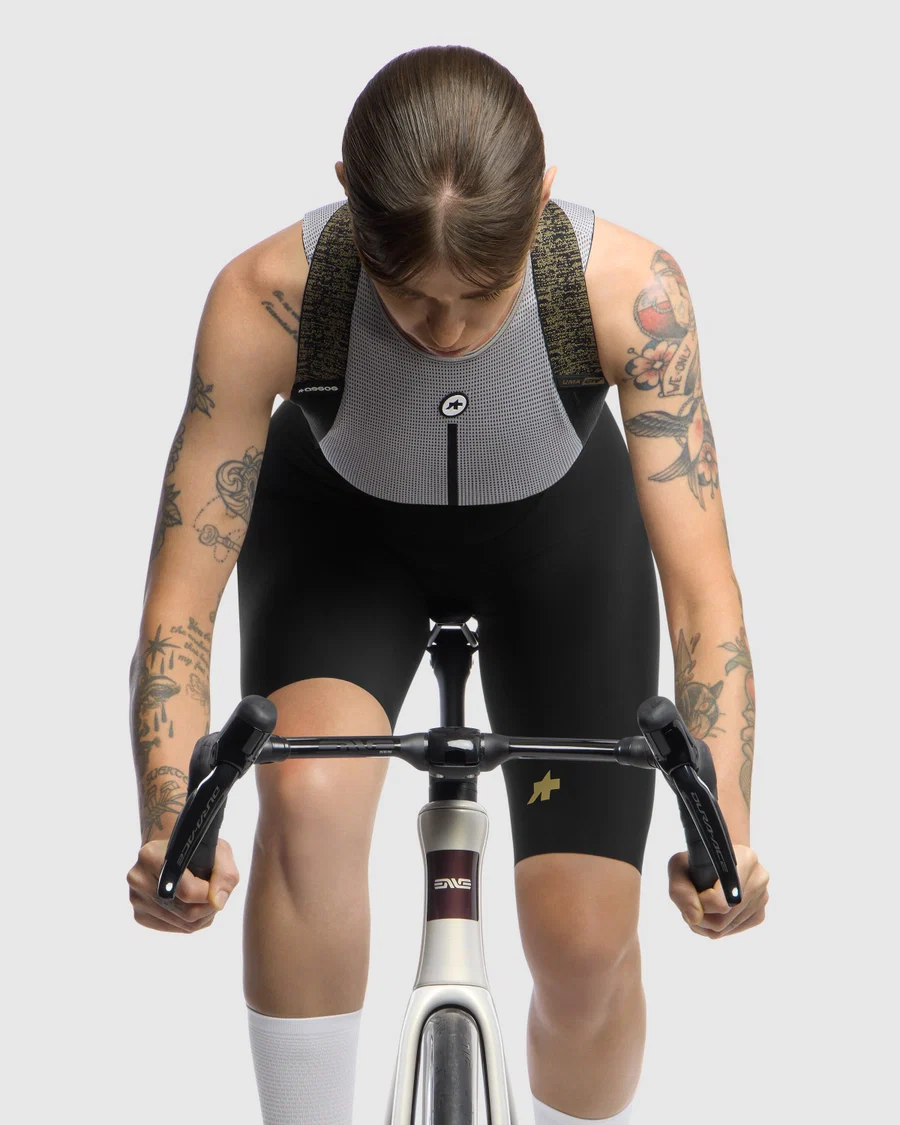 ASSOS UMA GTV S11 damskie spodenki kąpielowe czarne - Image 5
