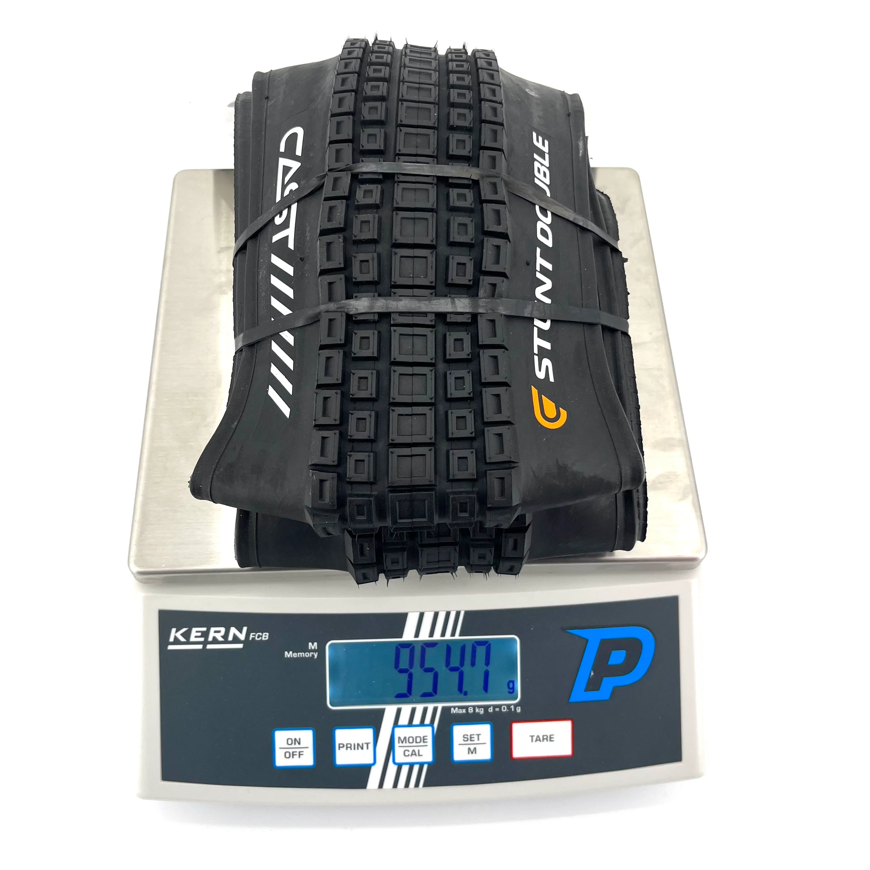 Czarna opona CAST STUNT DOUBLE 24x2.40 Tubeless Ready - Image 6