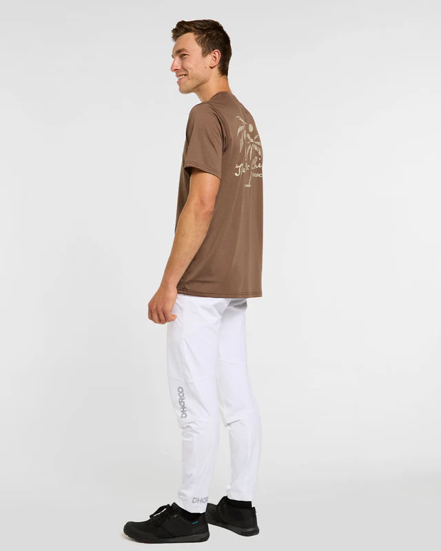 DHARCO TECH TEE HUSK Jersey z krótkim rękawem brązowy - Image 4