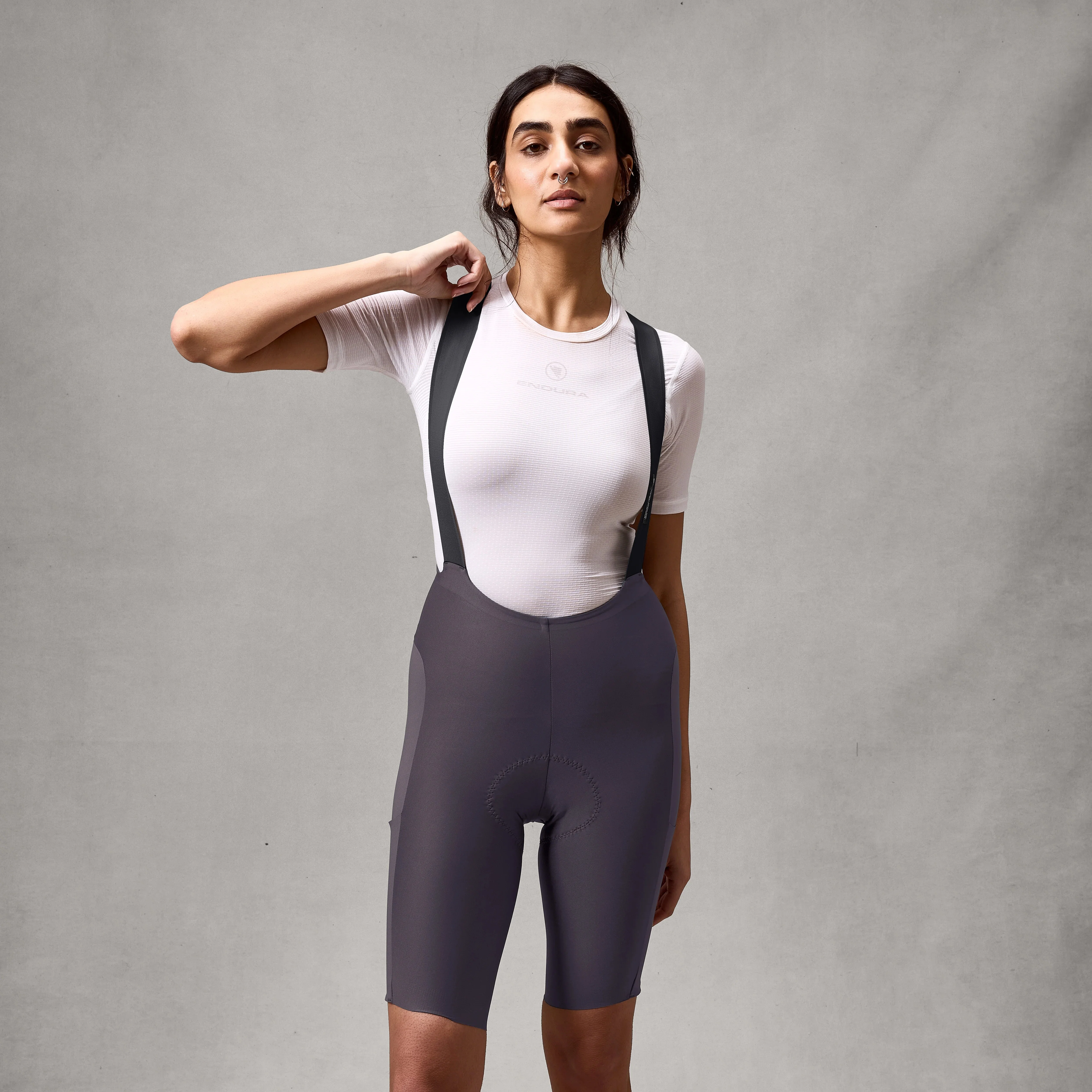 Damska koszulka ENDURA ALLTRACK RIDE Carbon Grey Bib Tight - Image 2
