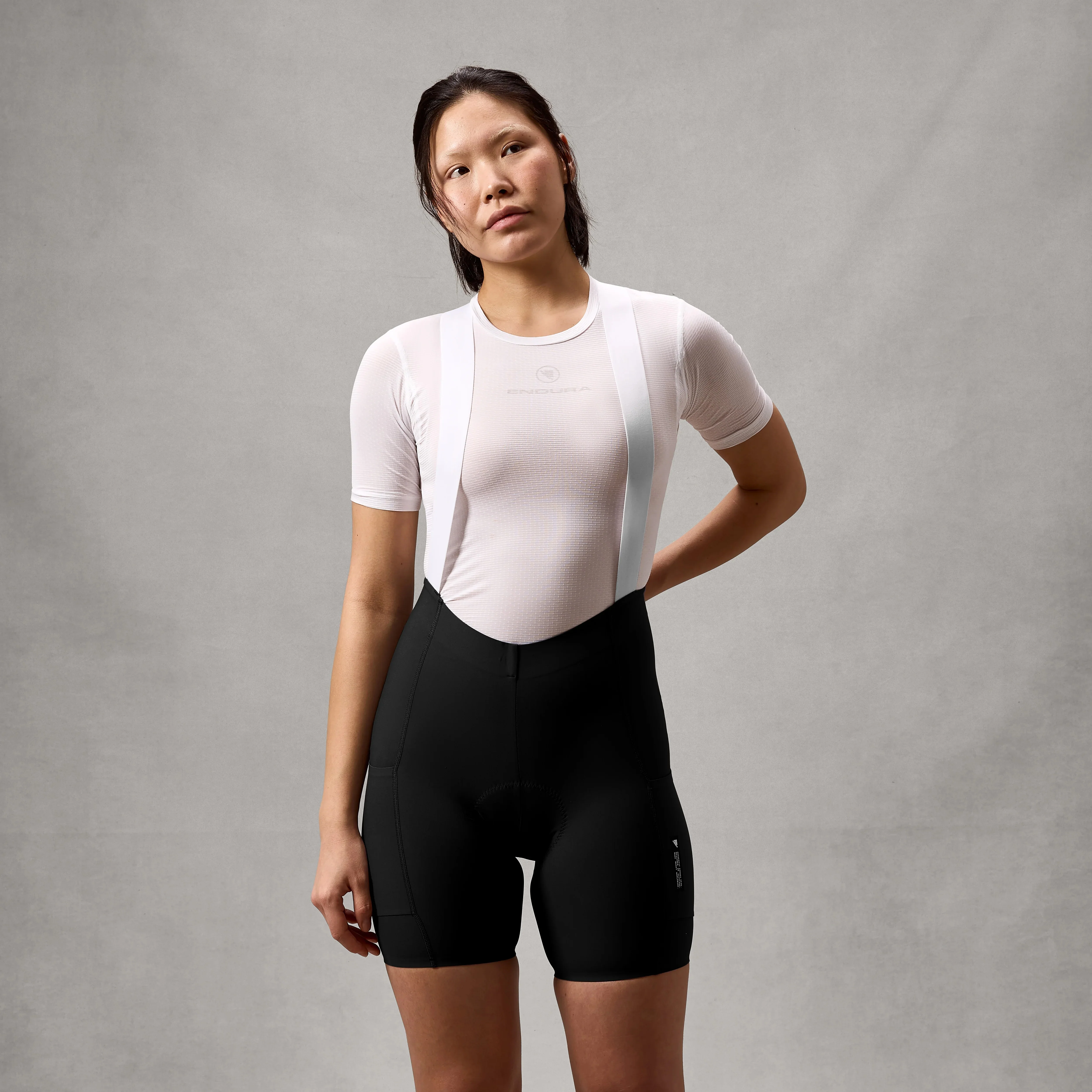 Damska koszulka ENDURA LOOP Bib Tight czarna - Image 3
