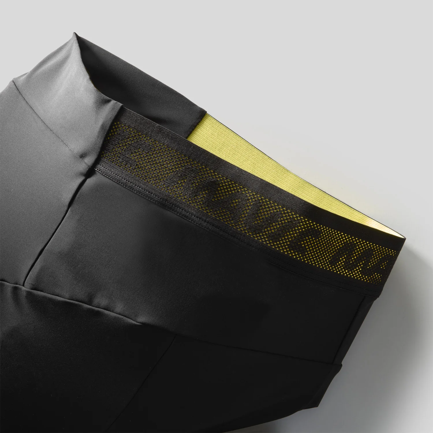 Damska koszulka MAVIC AKSIUM Bib Tight 3/4 czarna - Image 6
