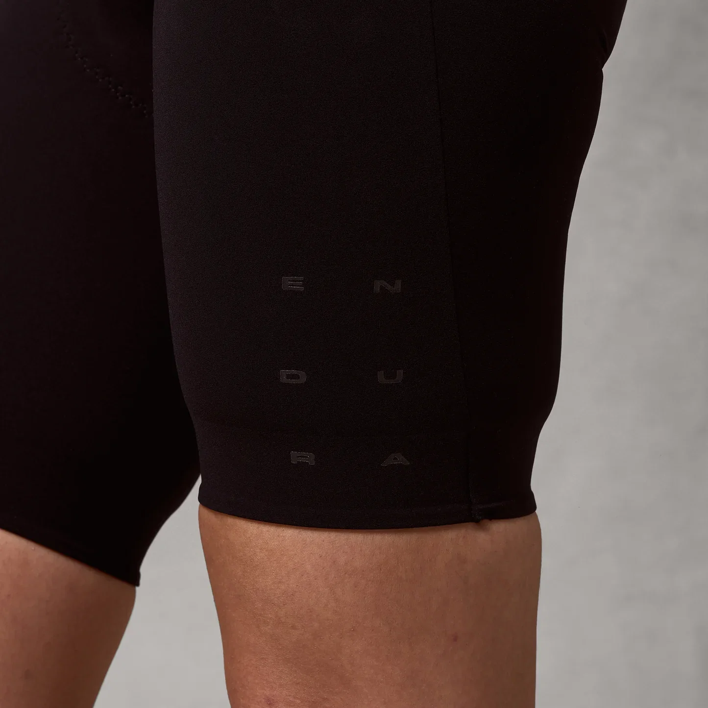 Damska koszulka termoaktywna ENDURA PRO SL POWER Bib Tight Black - Image 7