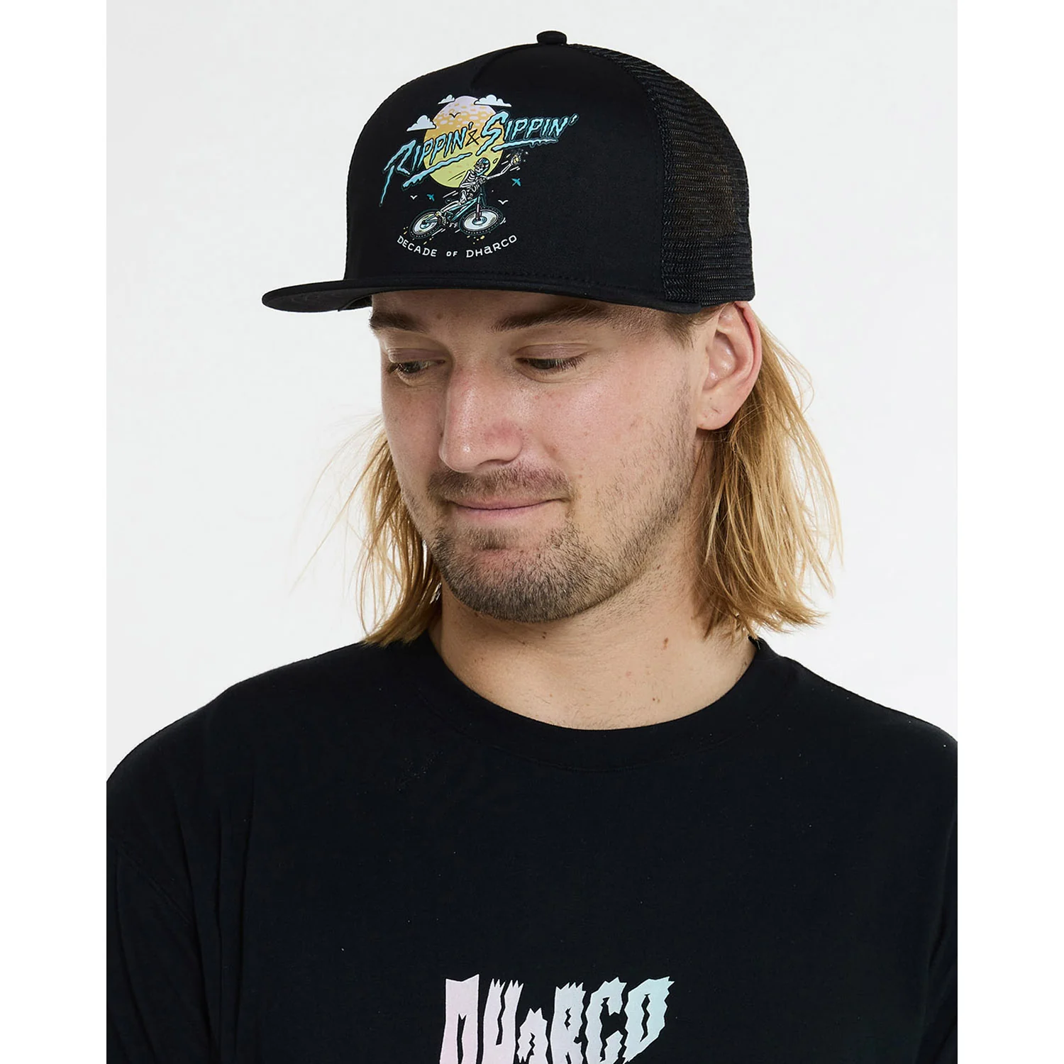 DHARCO FLAT BRIM TRUCKER RIPPIN AND SIPPIN Cap czarny - Image 4