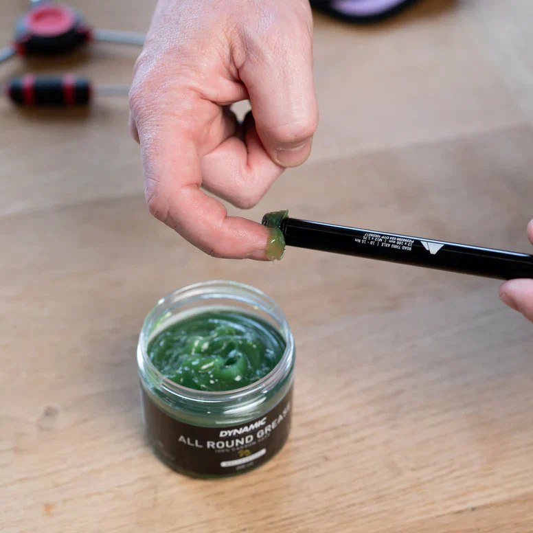 DYNAMIC ALL ROUND GREASE (200ml) - Image 3