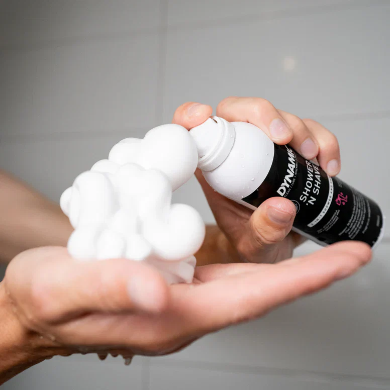 DYNAMIC SHOWER'N SHAVE Pianka do golenia (200 ml) - Image 4
