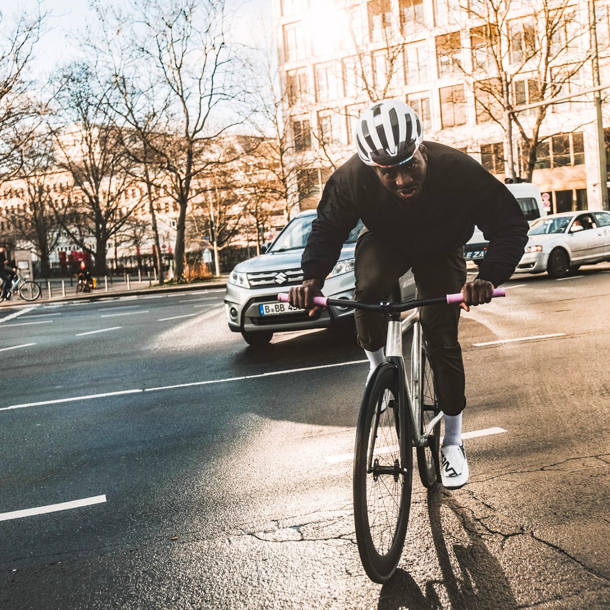 Kask szosowy ABUS WINGBACK biały - Image 10