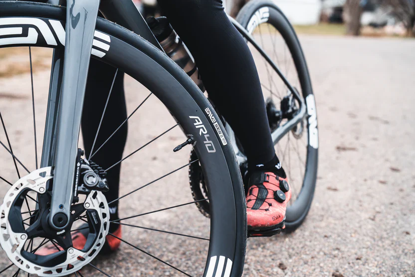 Koło przednie ENVE AR40 Tubeless Ready (Center Lock) - Image 4