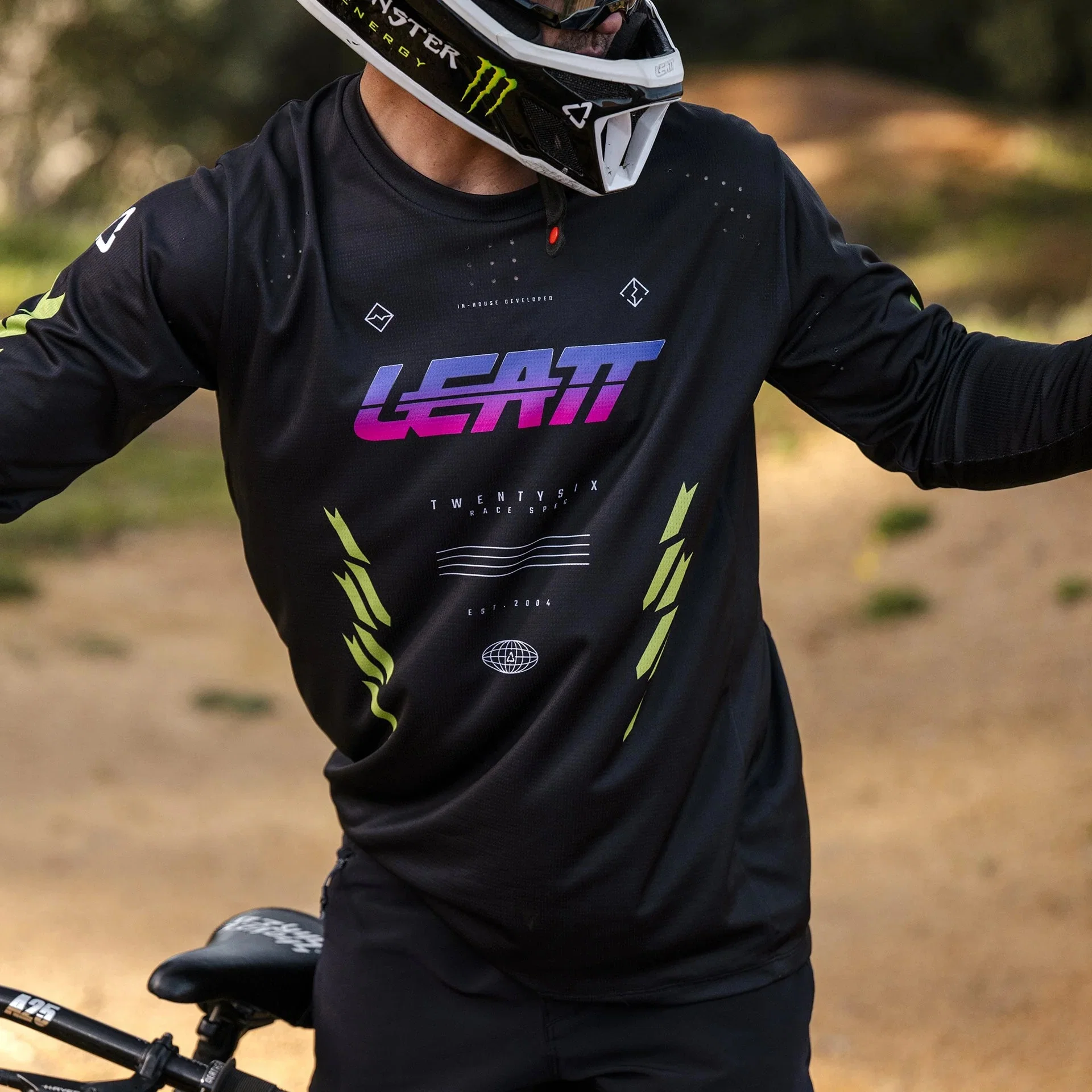 LEATT MTB GRAVITY 4.0 Koszulka z długim rękawem czarny/fioletowy - Image 4