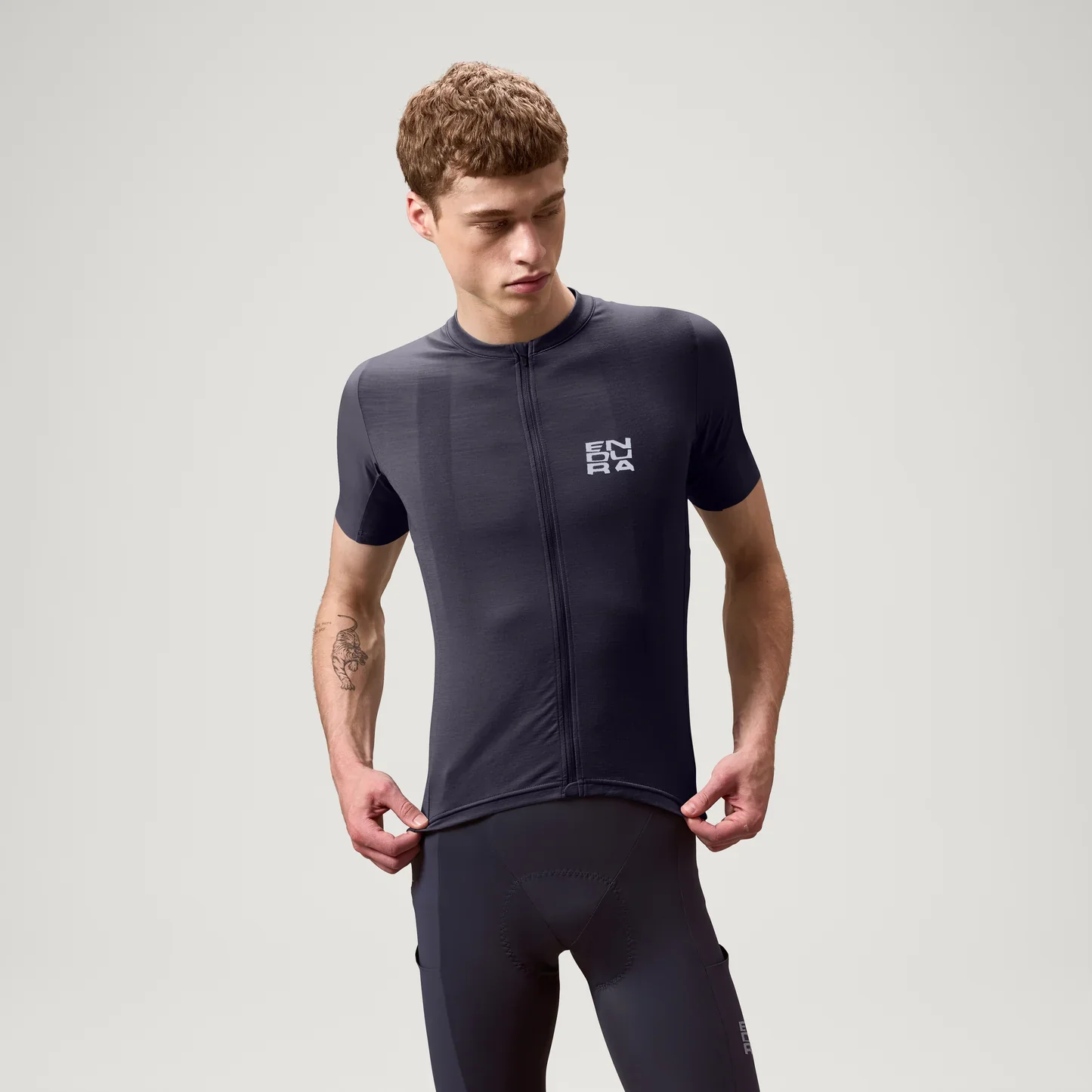Koszulka z krótkim rękawem ENDURA ALLTRACK RIDE Carbon Old Seed Jersey - Image 2