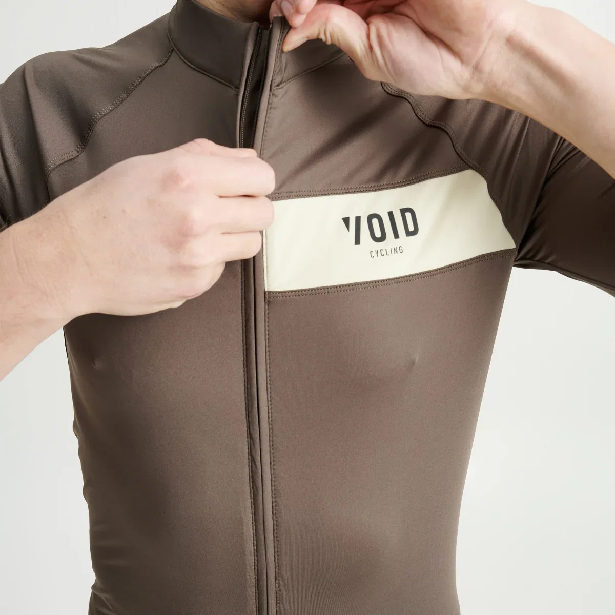 Koszulka z krótkim rękawem VOID CORE w kolorze khaki - Image 3