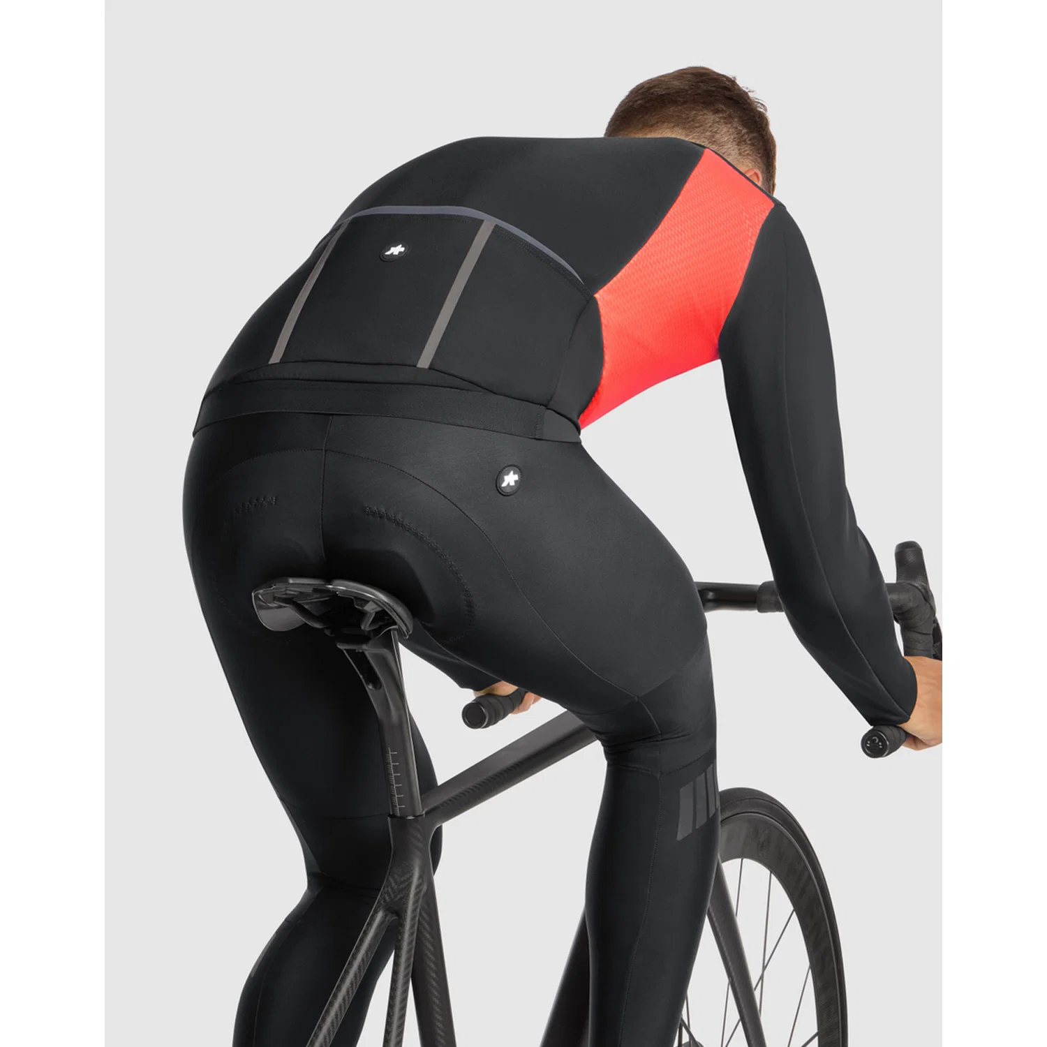 ASSOS EQUIPE R HABU WINTER S11 Kurtka LollyRed - Image 8