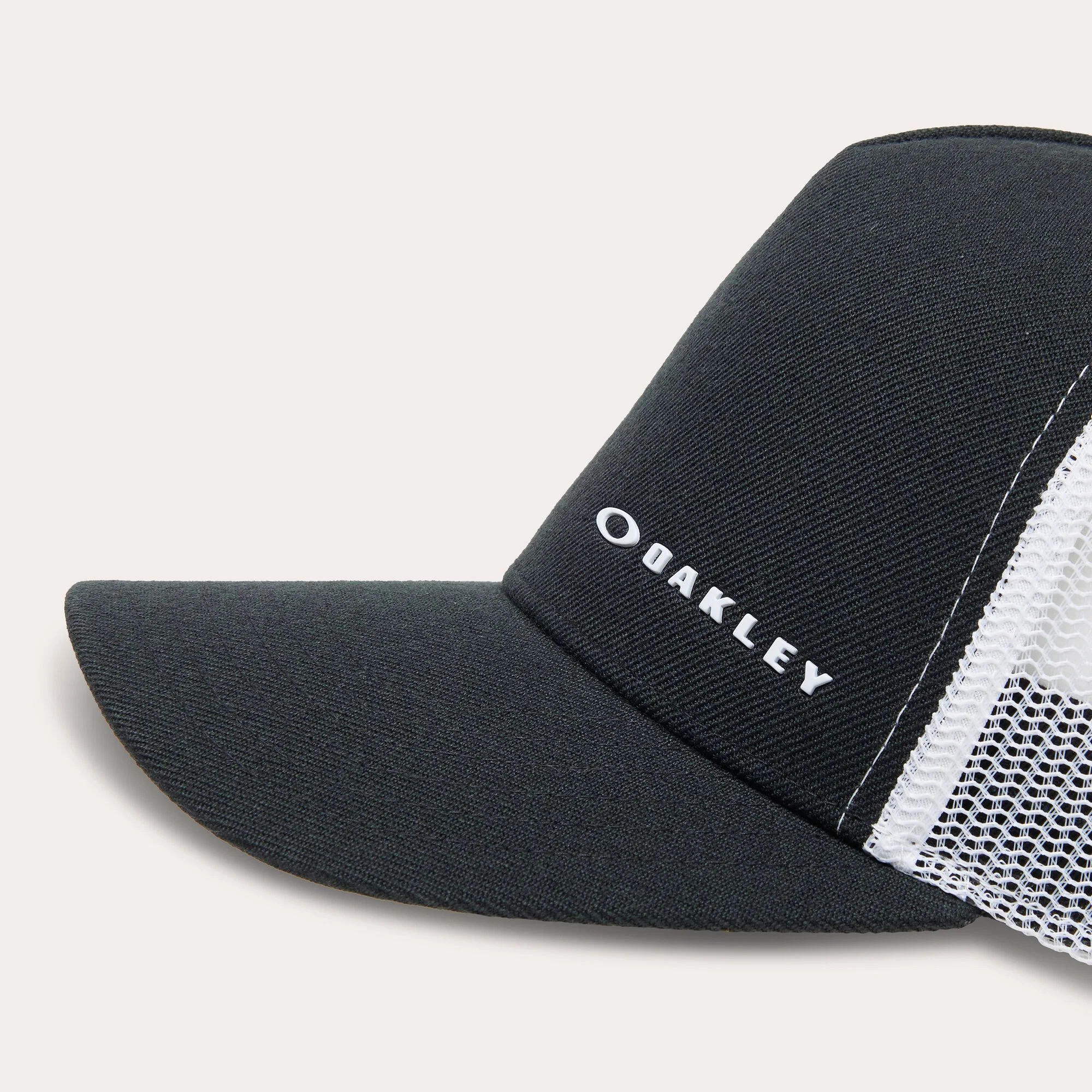 OAKLEY CHALTEN Cap Black/White - Image 3
