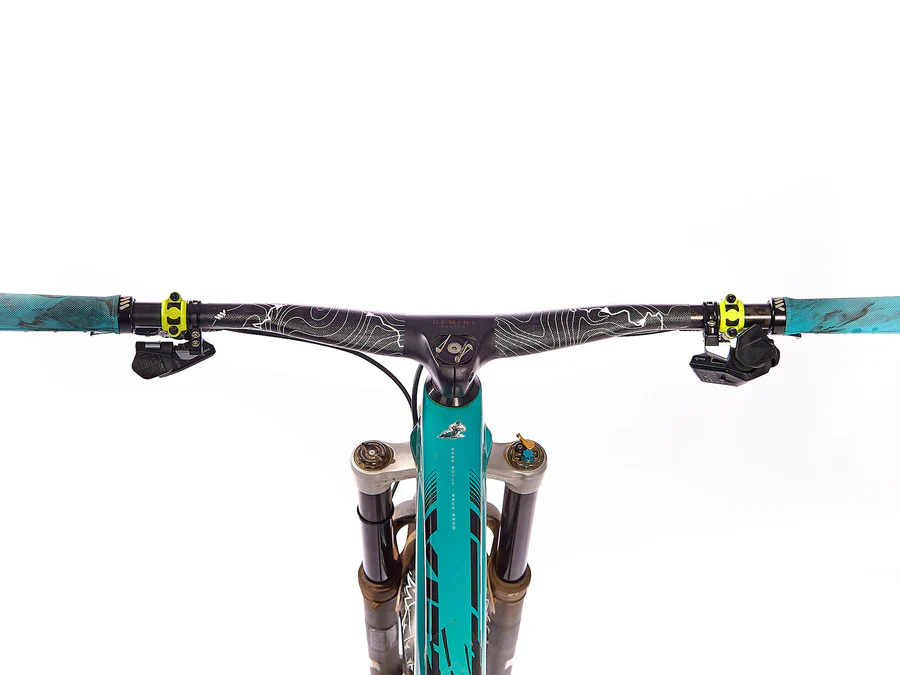 Ochraniacz kierownicy ALL MOUNTAIN STYLE Tracks Adhesive Handlebar Protector - Image 5