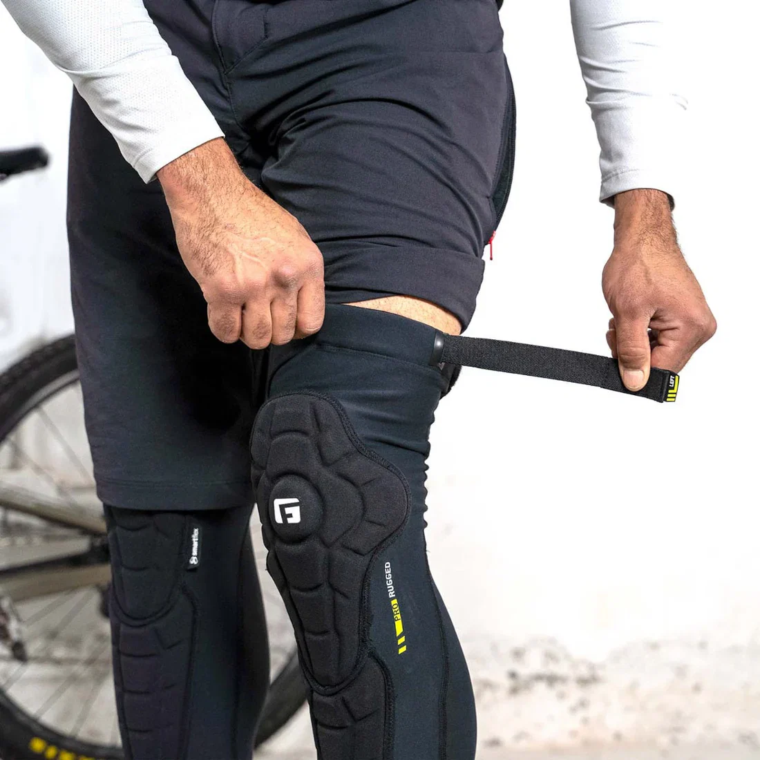 Ochraniacze goleni G-FORM PRO-RUGGED 2 czarne - Image 4