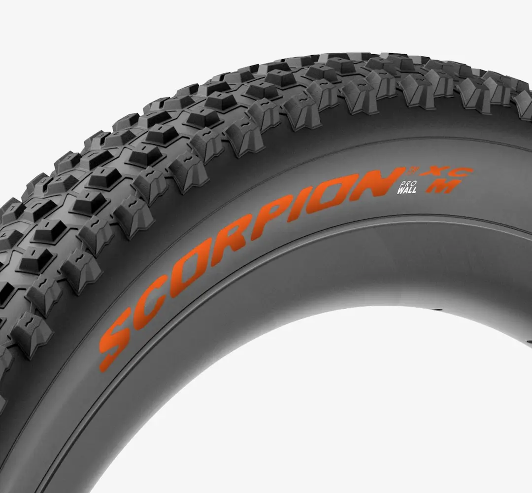 Opona PIRELLI SCORPION XC M 29x2.4 ProWall Tubeless Ready Soft Black/Orange 4354500 - Image 2
