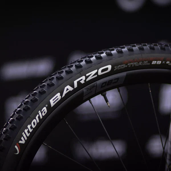 Opona VITTORIA BARZO XC TRAIL 26x2.10 4C Graphene 2.0 Soft Black/Grey - Image 3