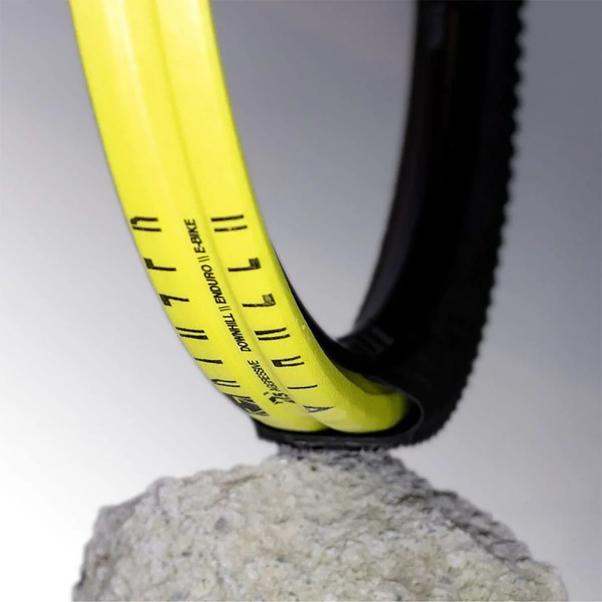 PANZER Anti Pinch Foam + E-BIKE GEN3C 29" 2.8"-3.0" / 33-35 mm