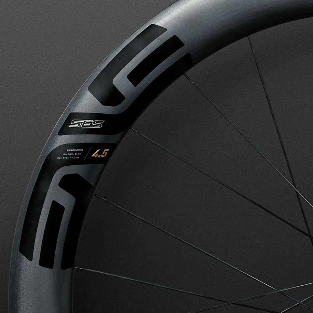 Przednie koło ENVE SES 4.5 Tubeless Ready (Center Lock) czarne - Image 4